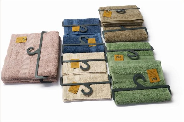 16/S ring-spun cotton towel in multiple earth-tone colors